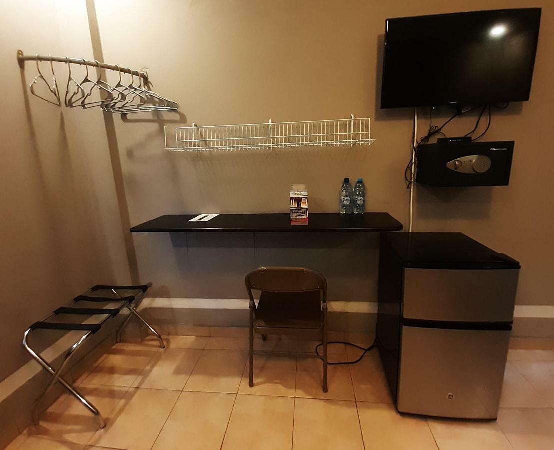 Maya Bella Downtown Hotel Сан Игнасио Екстериор снимка