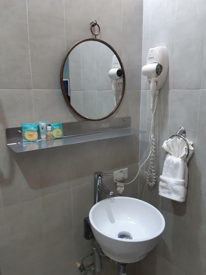 Maya Bella Downtown Hotel Сан Игнасио Екстериор снимка