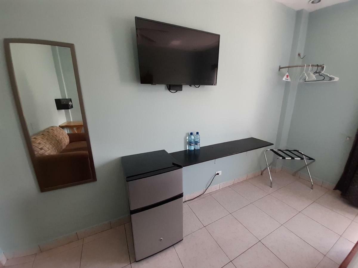 Maya Bella Downtown Hotel Сан Игнасио Екстериор снимка