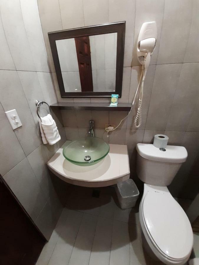 Maya Bella Downtown Hotel Сан Игнасио Екстериор снимка