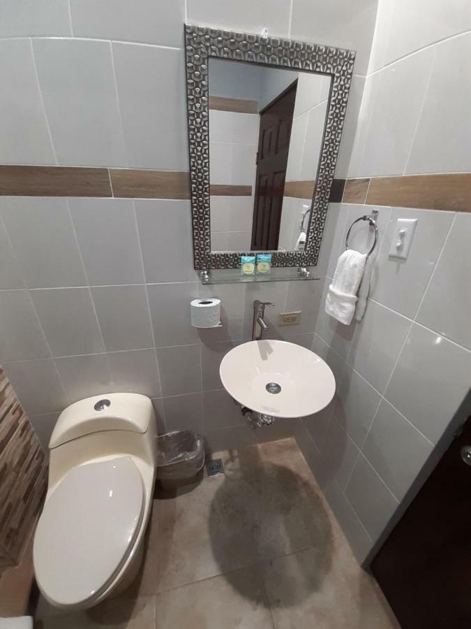 Maya Bella Downtown Hotel Сан Игнасио Екстериор снимка