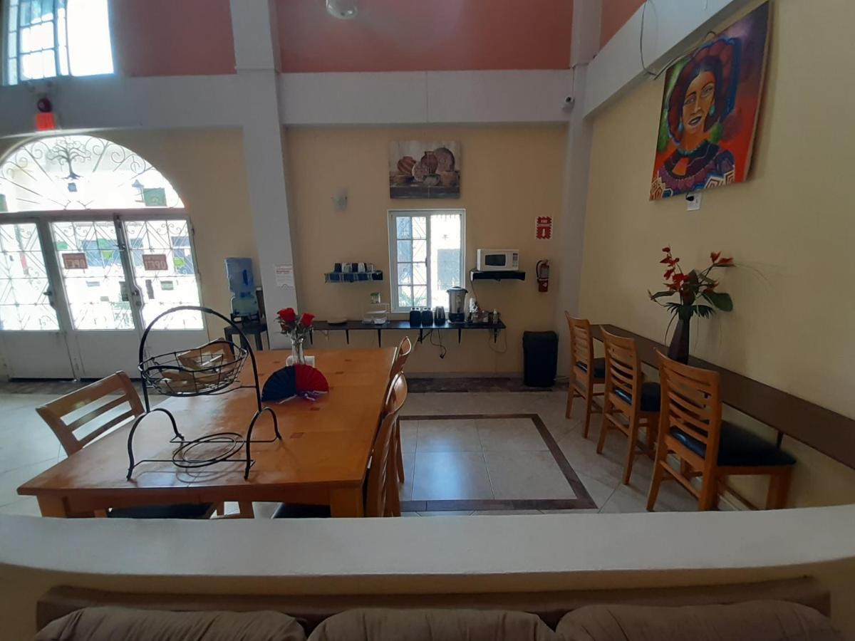 Maya Bella Downtown Hotel Сан Игнасио Екстериор снимка
